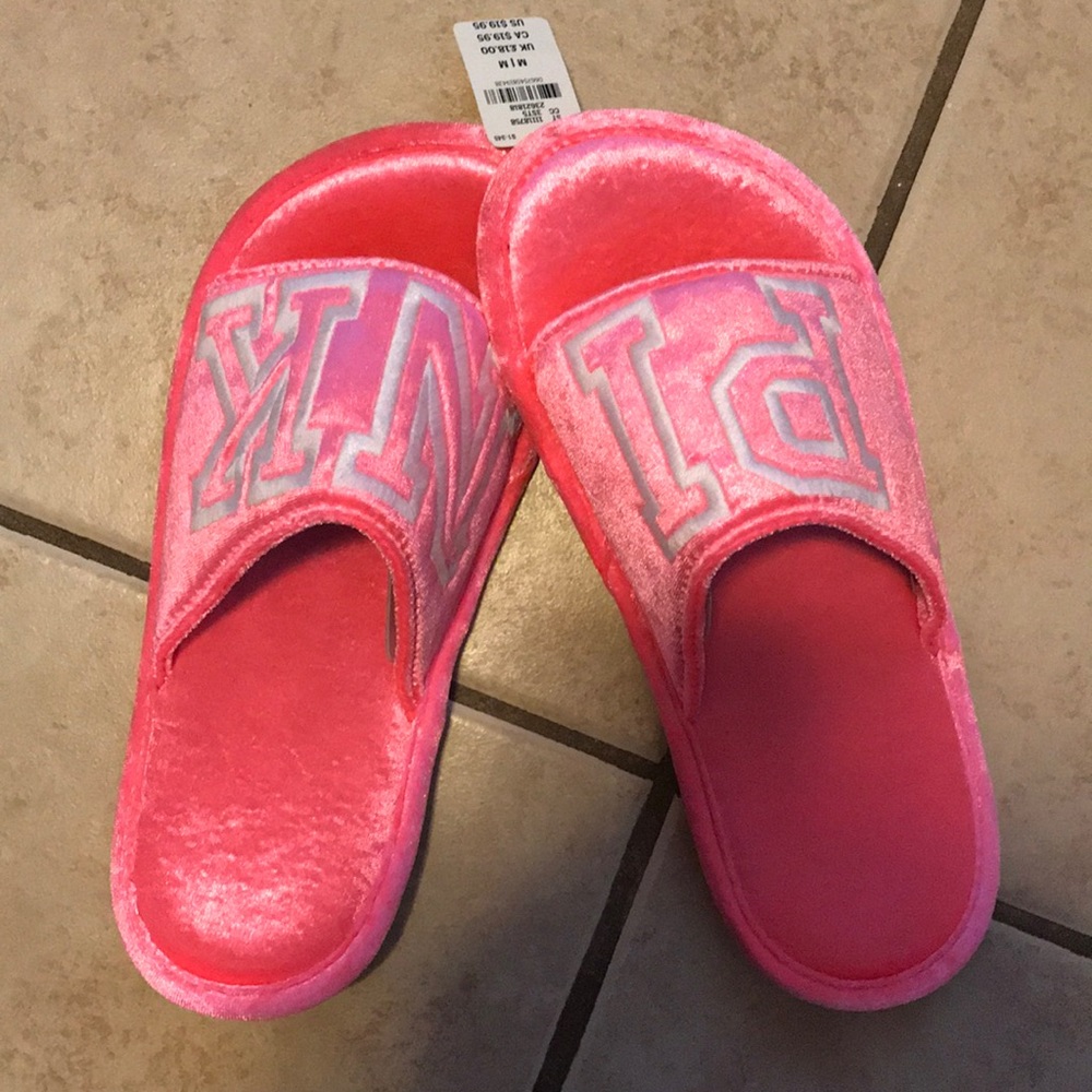 Victoria’s Secret Pink slippers